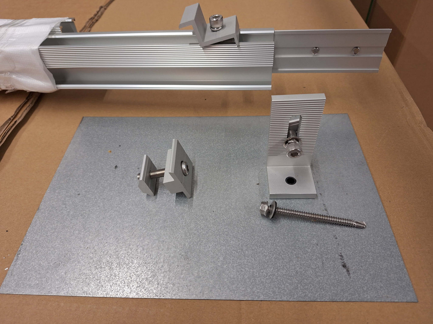 1x4-Montageset für Bitumendach